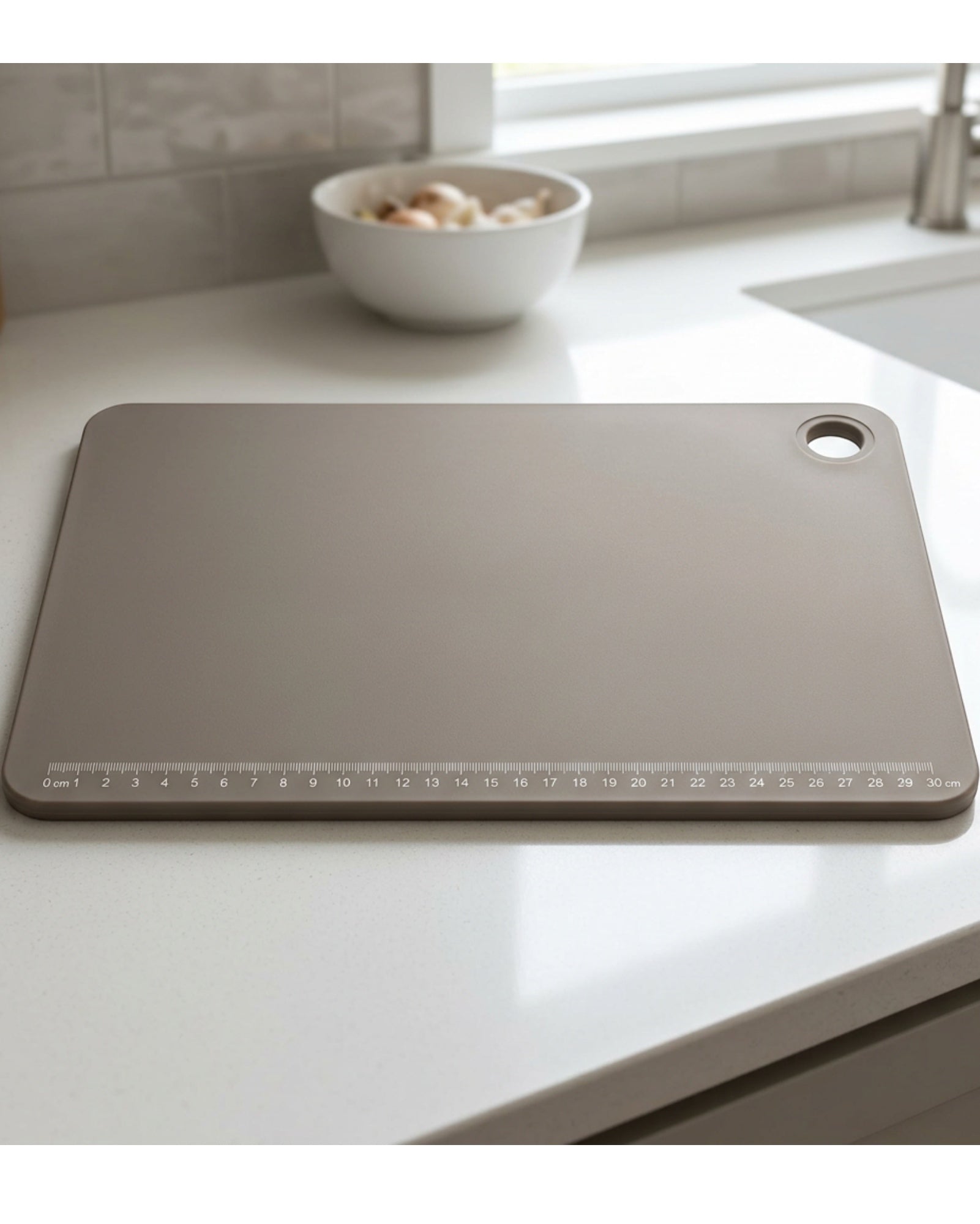 Ldeafyl Synthetic Rubber Cutting Board 40 x 25 cm Warm Gray Ruler - Lifestyle view